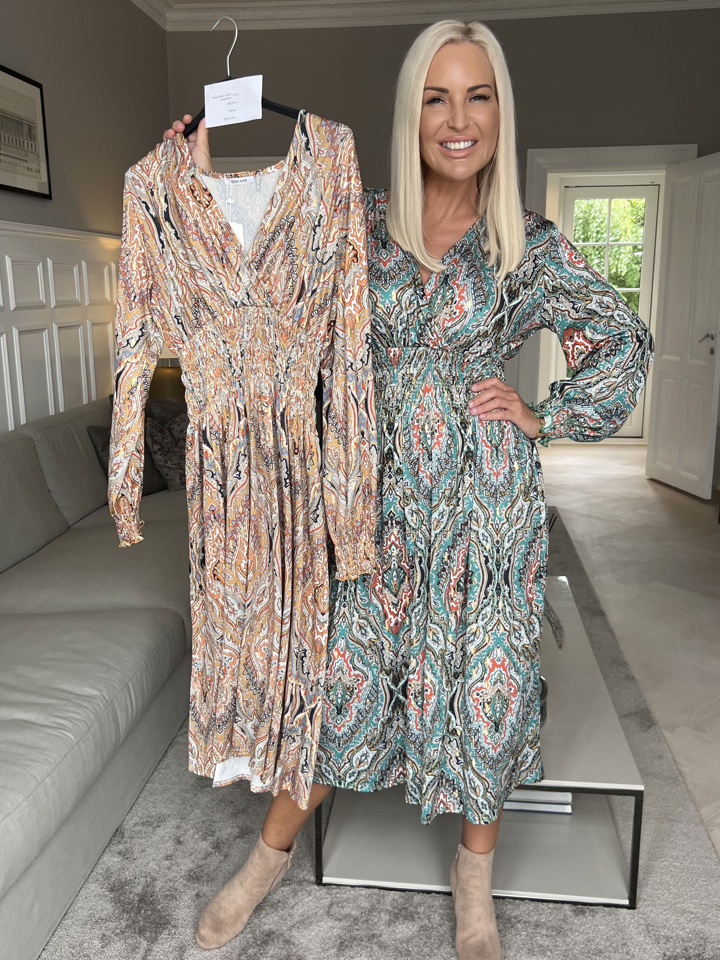 Pams Pattern Midi L/S - Elastisk kjole i krølfrit stof med lange ærmer